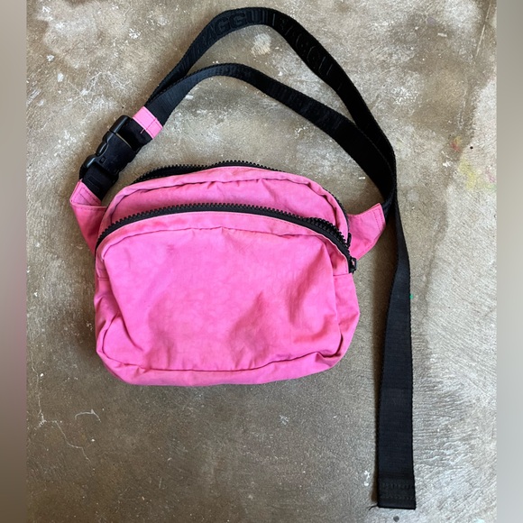 Baggu Fanny pack extra pink - Picture 3 of 7